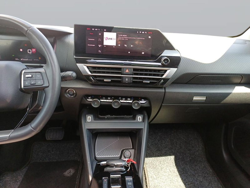 Citroen C4 PureTech 130 EAT8 Shine — photo 13