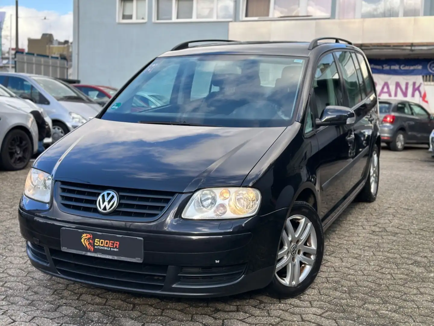 Volkswagen Touran Basis*3.HAND*8-Fachbereift*TÜV Noir - 1