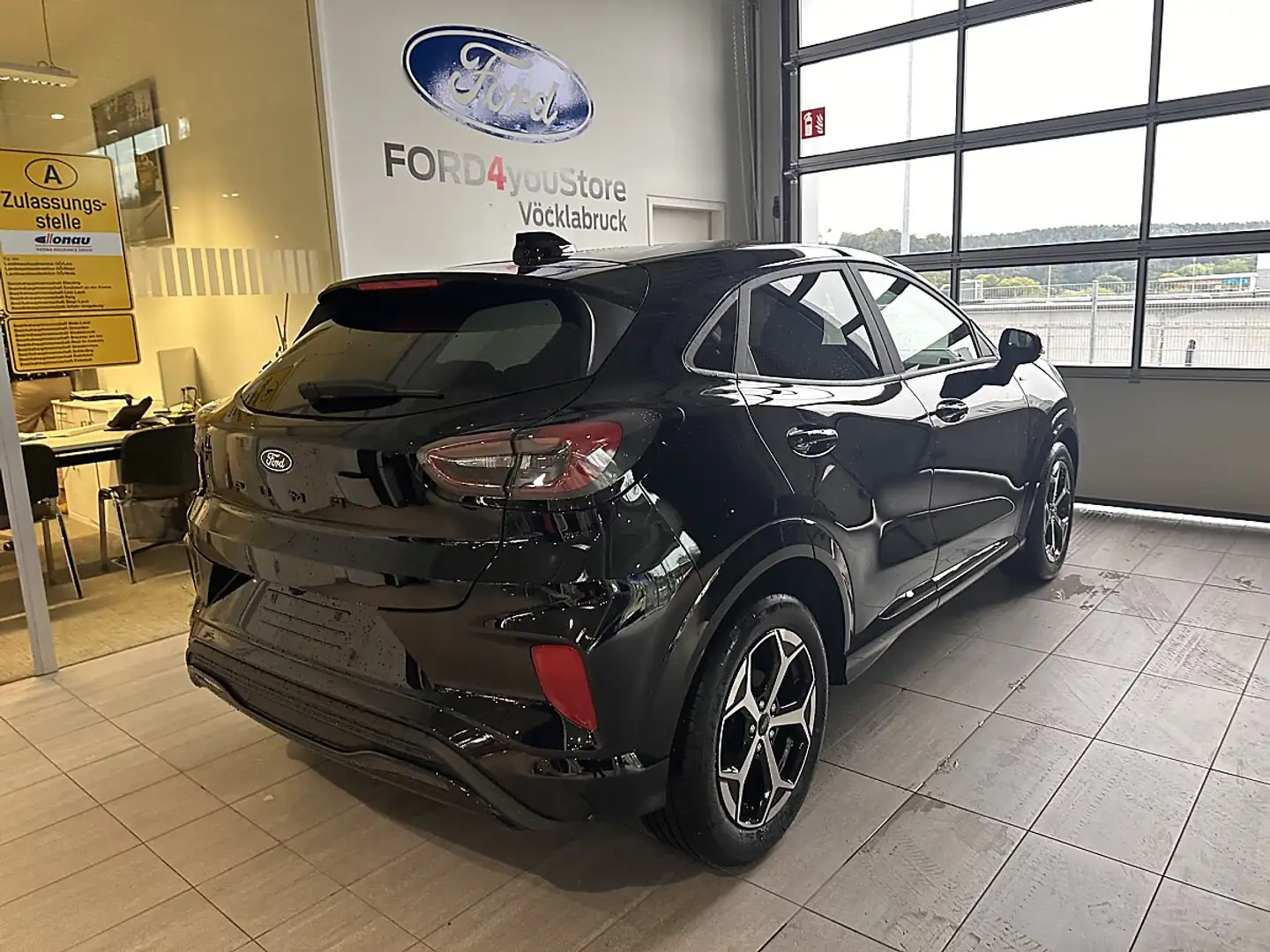 Ford Puma 1,0 EcoBoost Hybrid ST-Line Aut. Schwarz - 2
