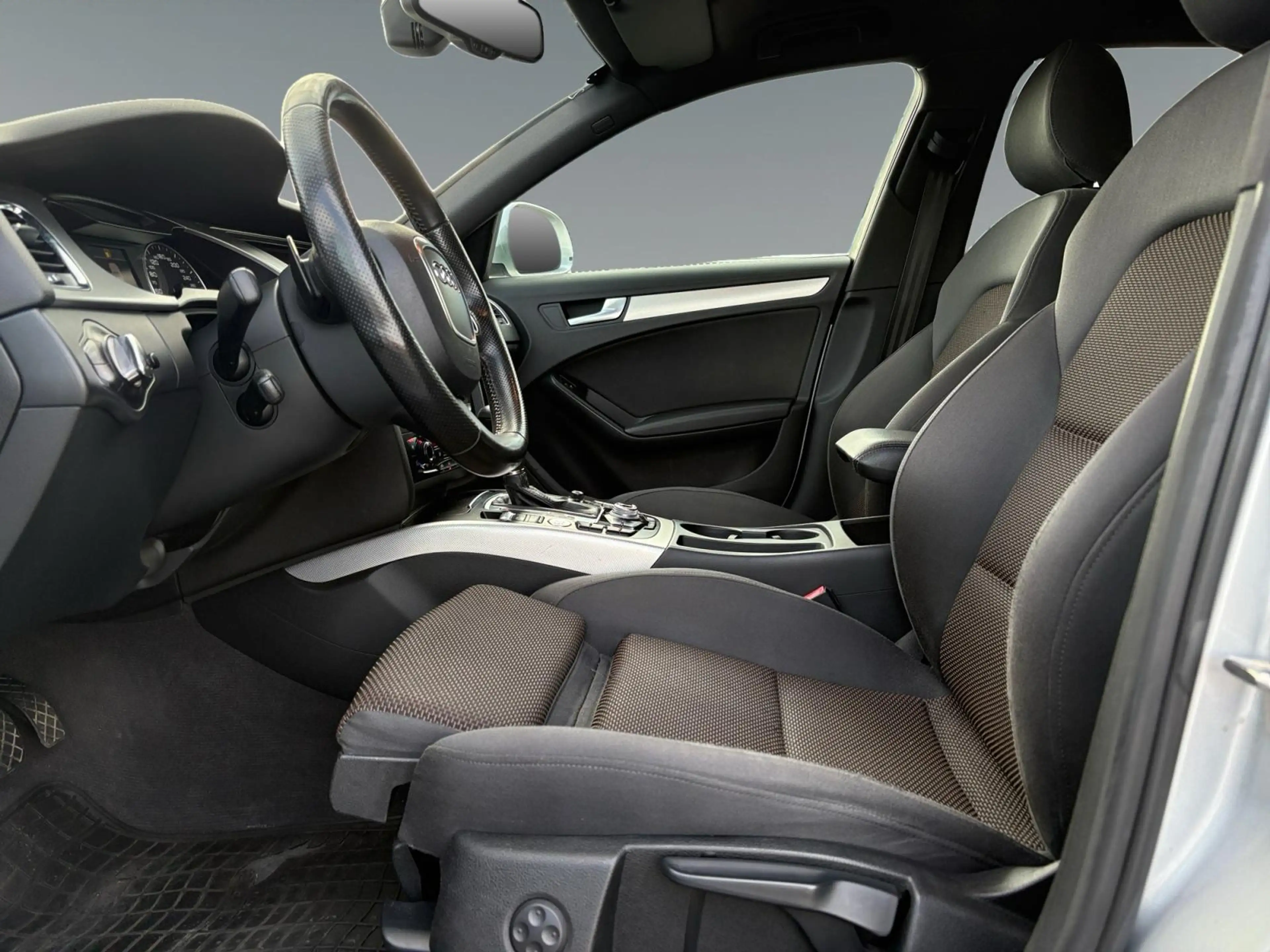 Audi A4 allroad 3.0 TDI (176kW)* Automatik* Allrad* Navi* — photo 9