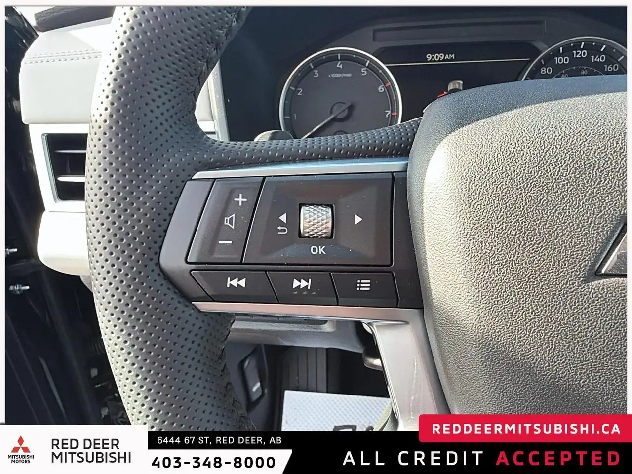 Mitsubishi Outlander снимка Mitsubishi Outlander
