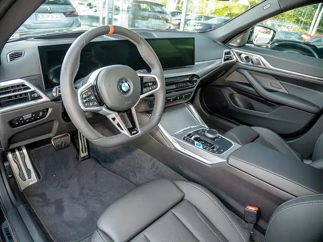 BMW I4 view 3