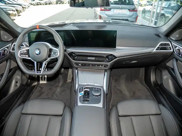 BMW I4 view 5