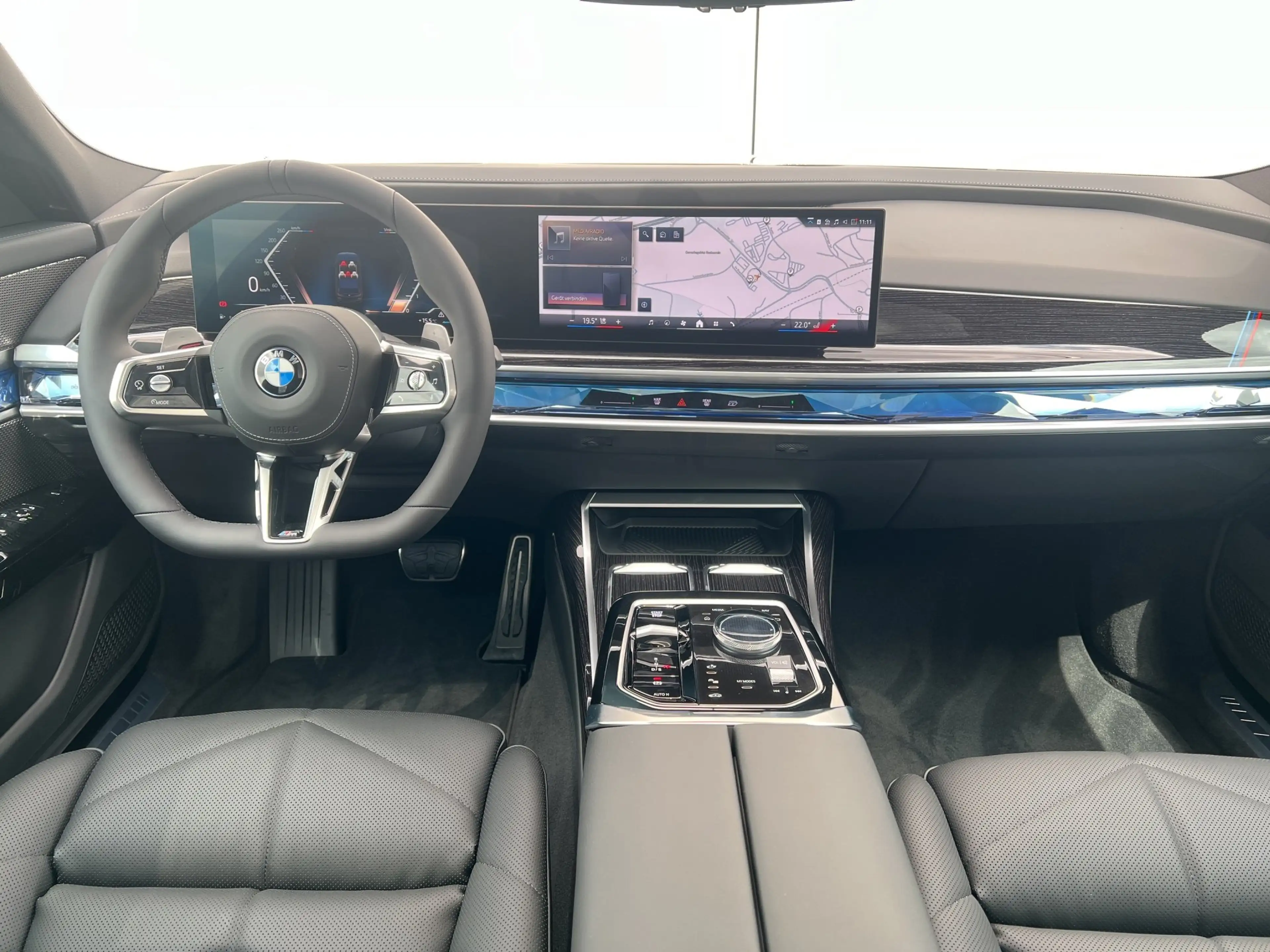 BMW 740 d xDrive Limousine M Sportpaket — photo 6