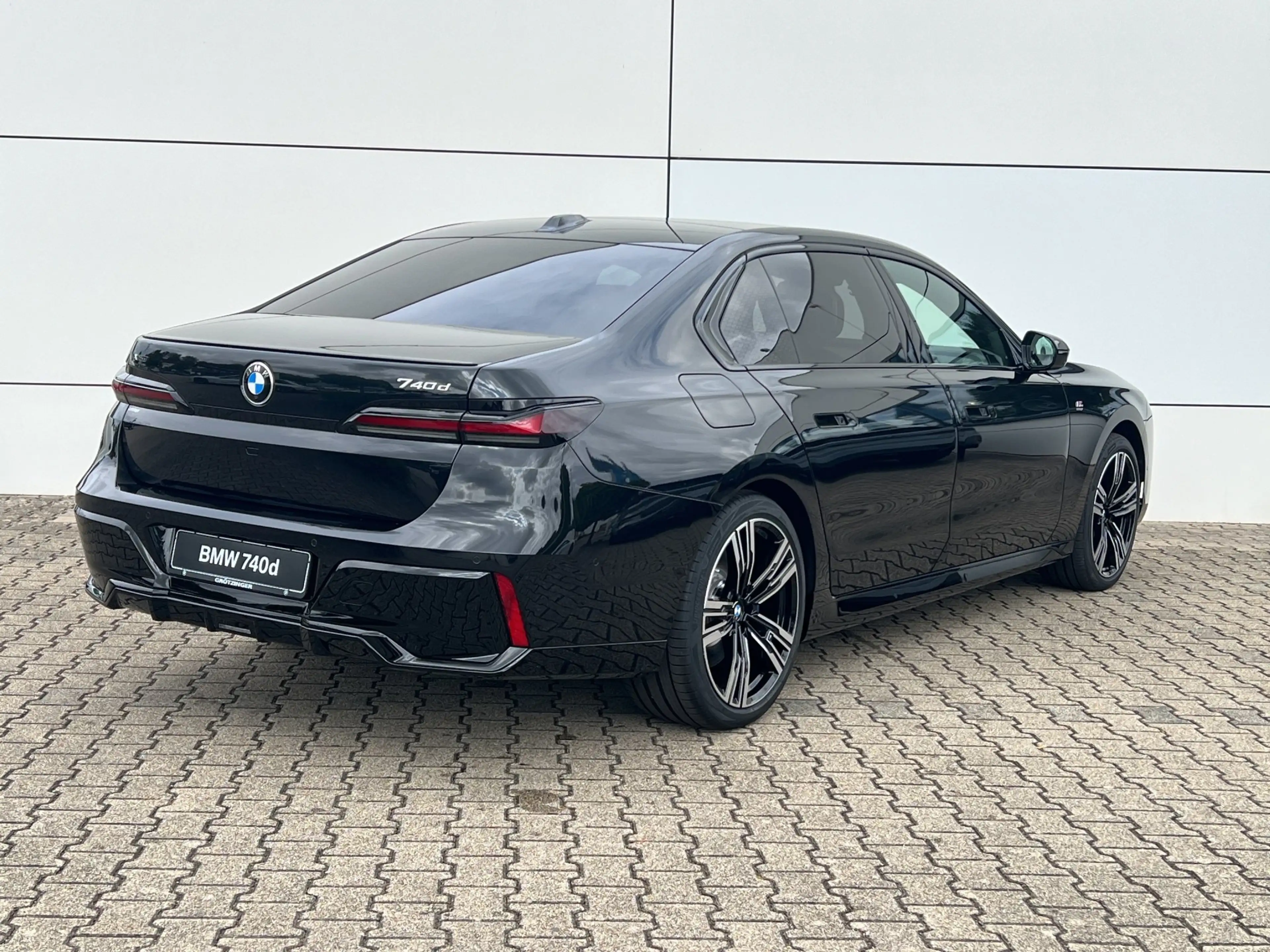BMW 740 d xDrive Limousine M Sportpaket — photo 4