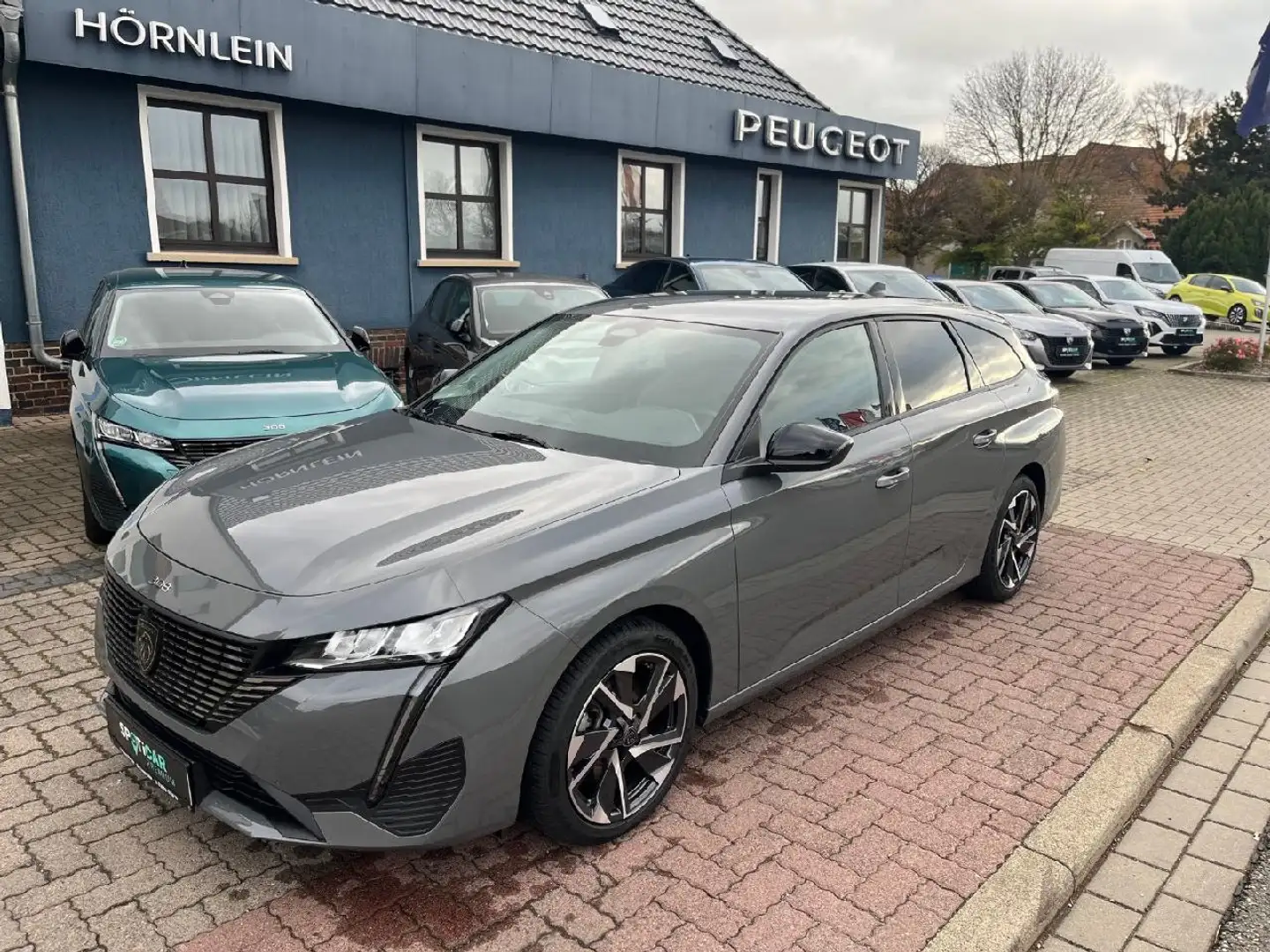 Peugeot 308 308 SW Allure +Navi+SHZ+Kamera+ACC Grau - 1