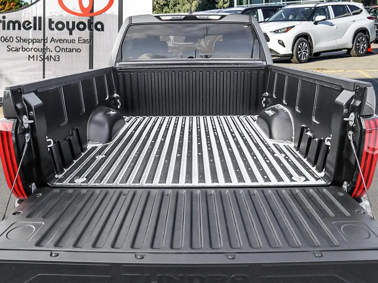 Toyota Tundra снимка Toyota Tundra