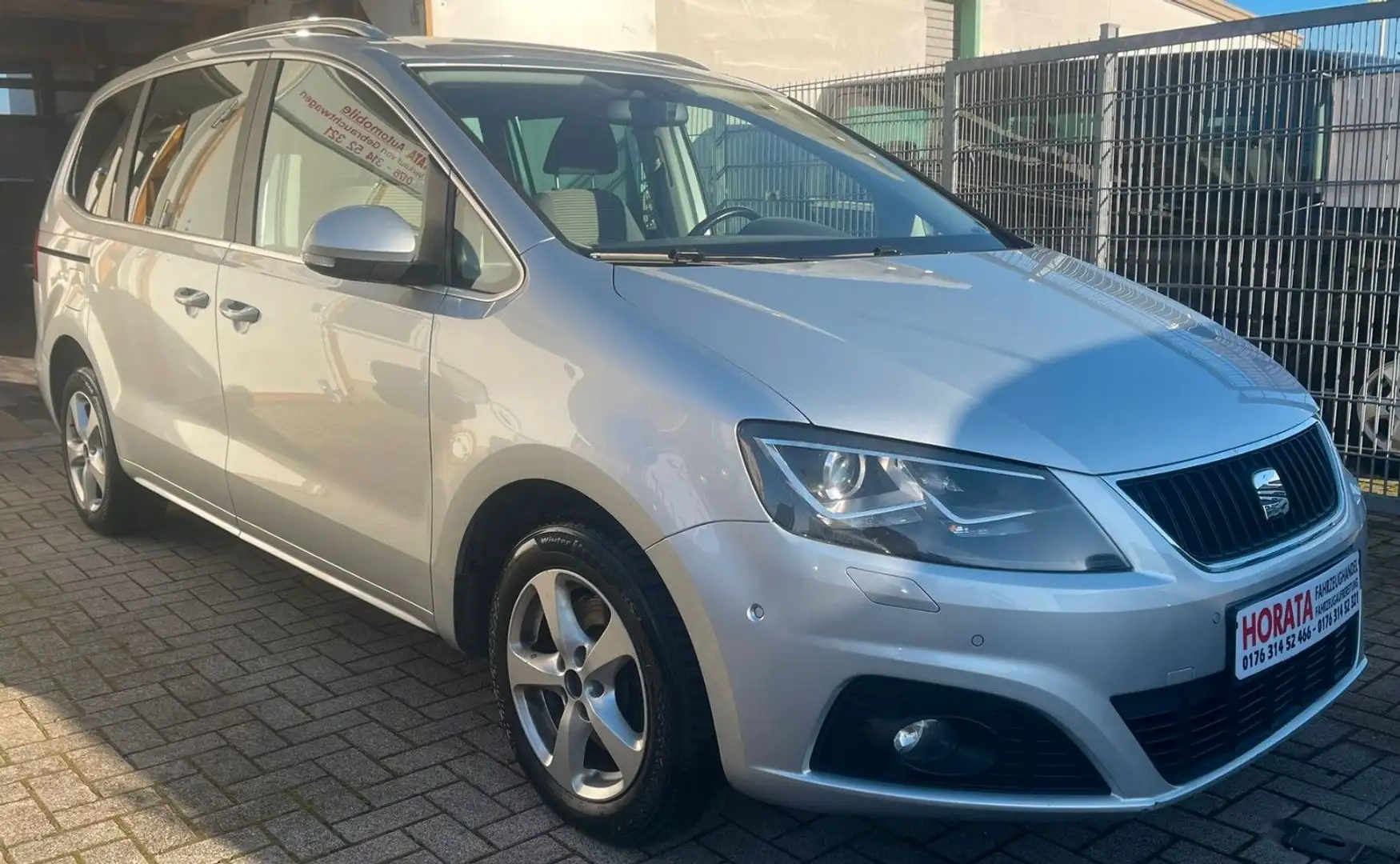 SEAT Alhambra Style AHK*NAVI*SHTZ*SHZ*7STZ* Silber - 1