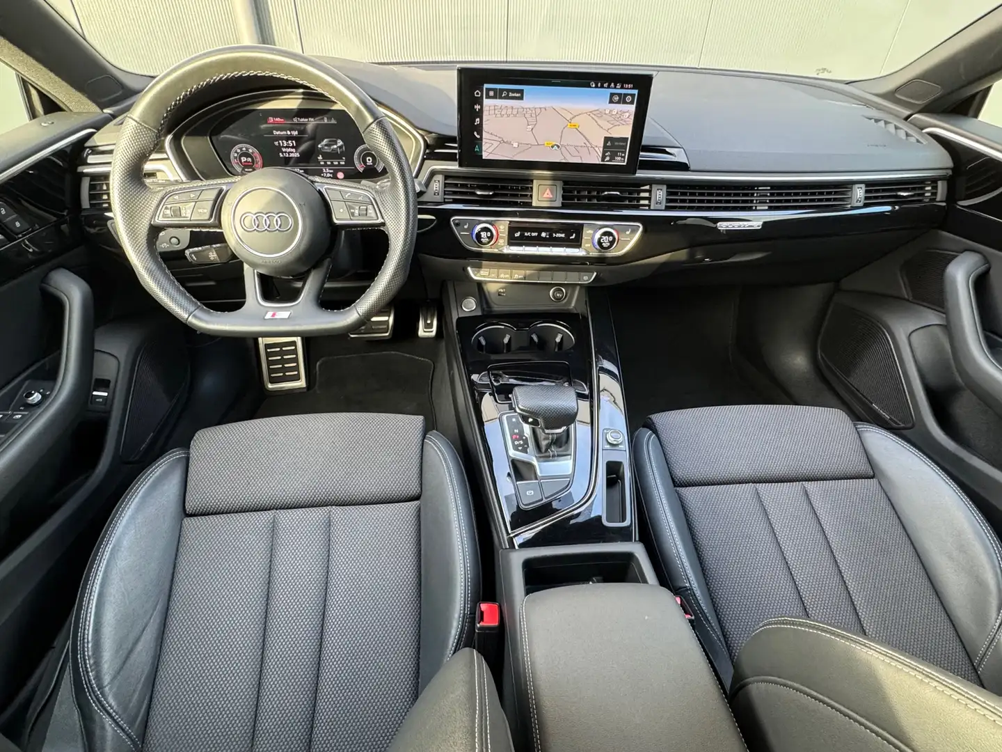 Audi A5 Sportback 40 TFSI quattro S-Line edition * Panoram Grijs - 2