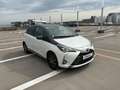 Toyota Yaris 70 VVT-I DESIGN Y20 5P MY19 Blanco - thumbnail 3