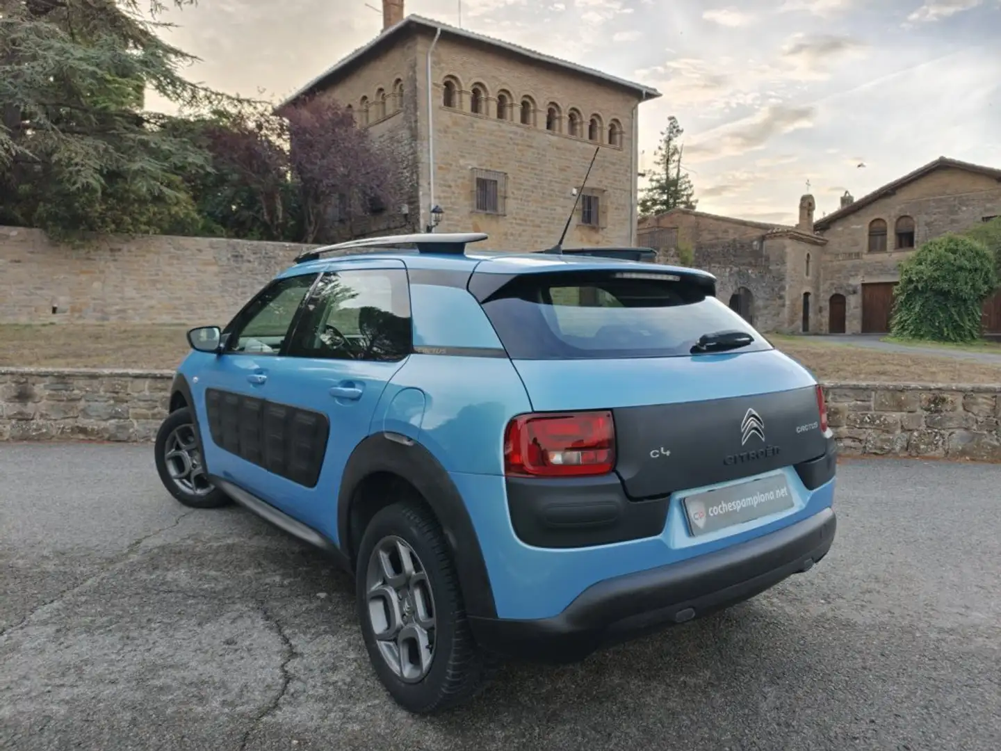 Citroen C4 Cactus 1.2 PureTech S&S Feel Cool 110 Azul - 2