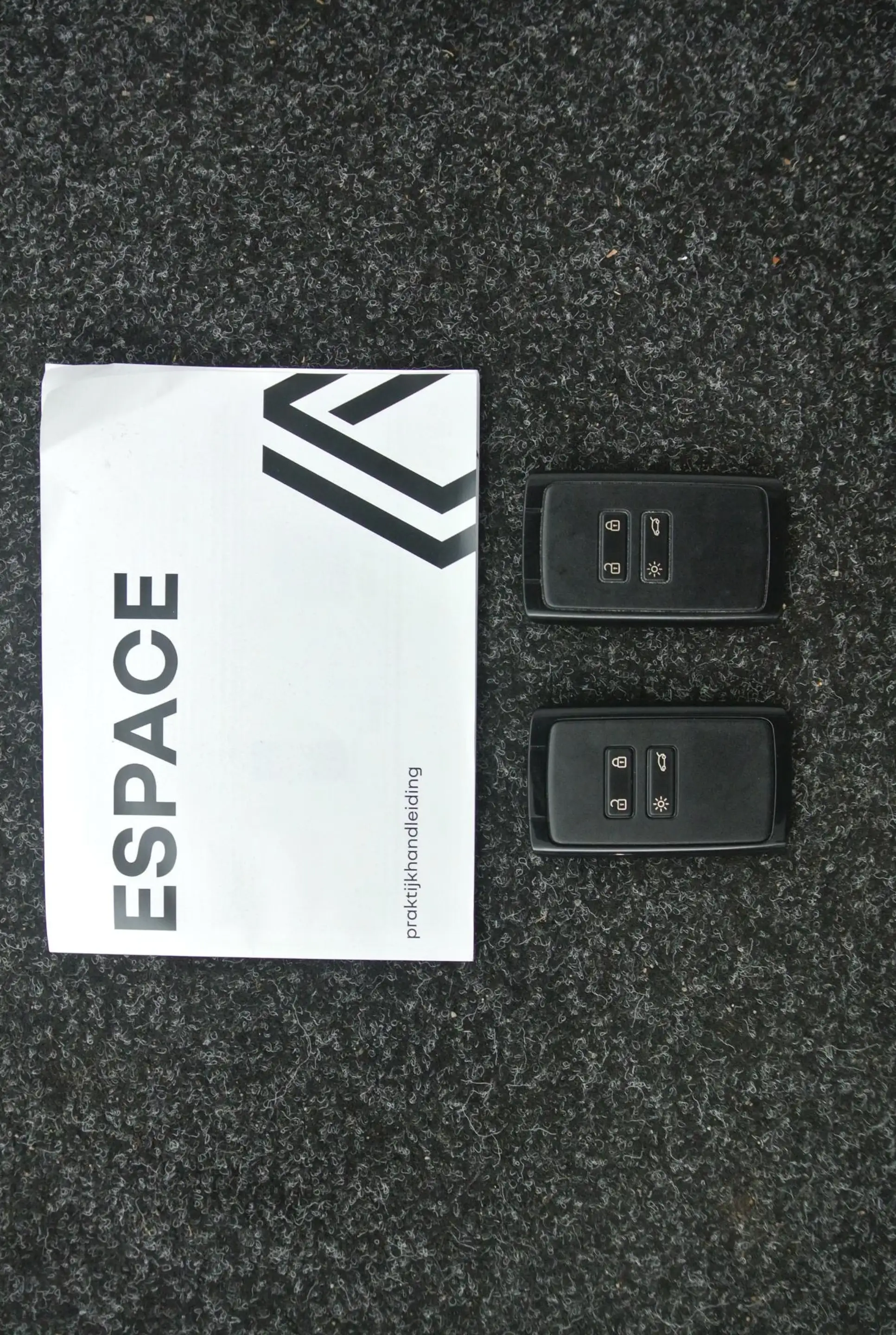 Renault Espace E-Tech full hybrid 200 esprit Alpine 7p. | Pack Pr — photo 43