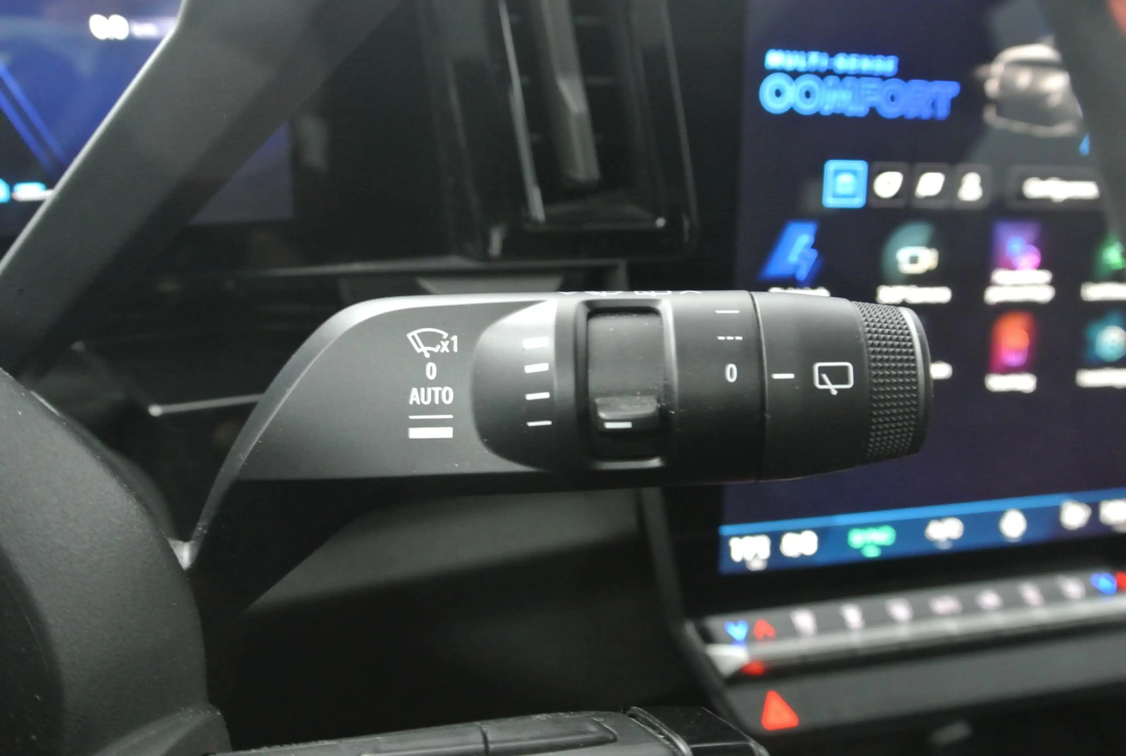 Renault Espace E-Tech full hybrid 200 esprit Alpine 7p. | Pack Pr — photo 37