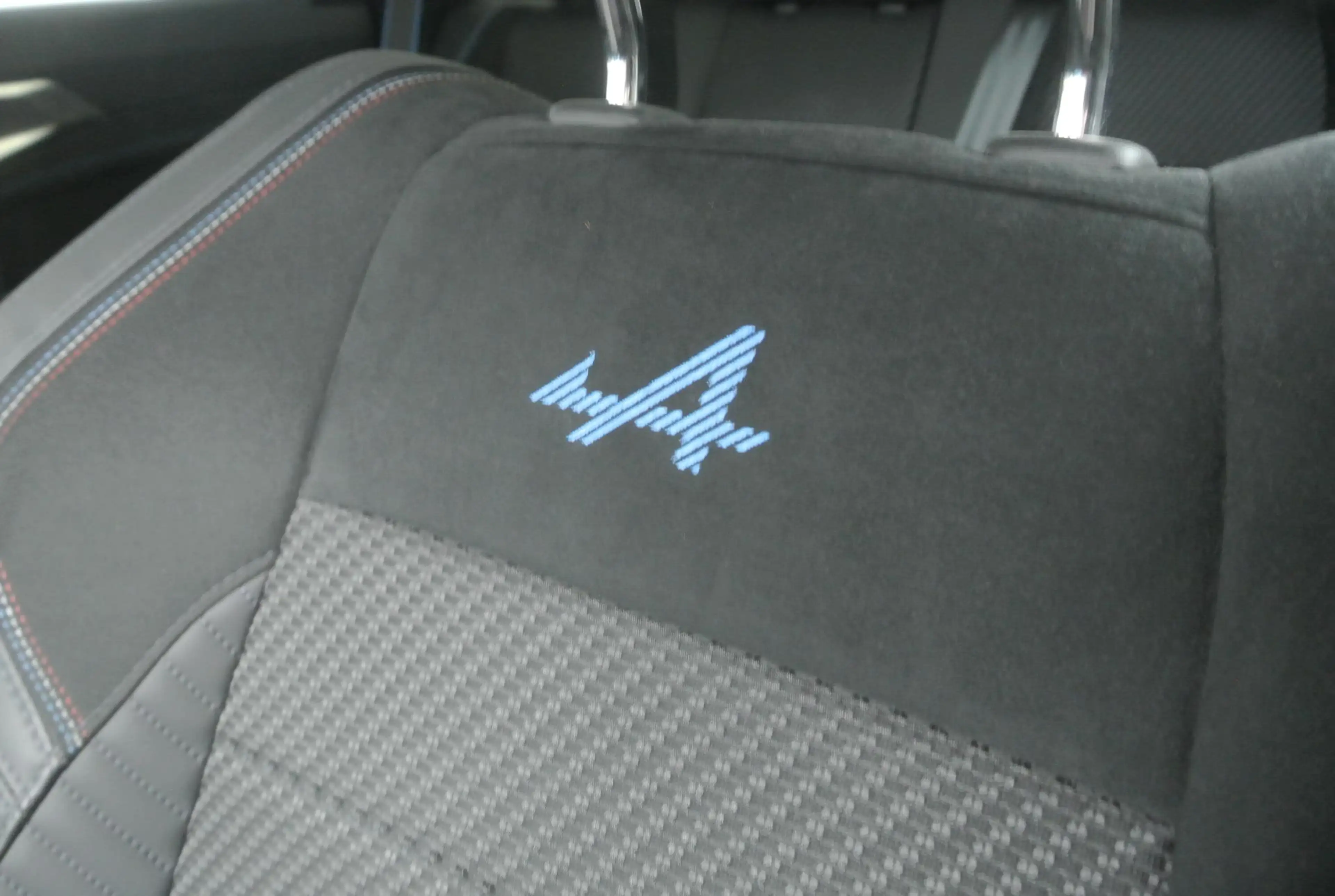 Renault Espace E-Tech full hybrid 200 esprit Alpine 7p. | Pack Pr — photo 9