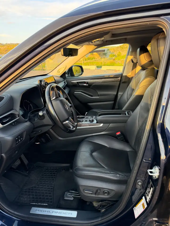 Toyota Highlander photo Toyota Highlander