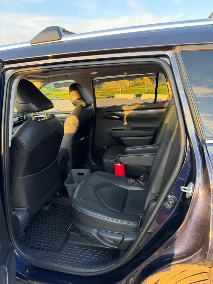 Toyota Highlander photo Toyota Highlander