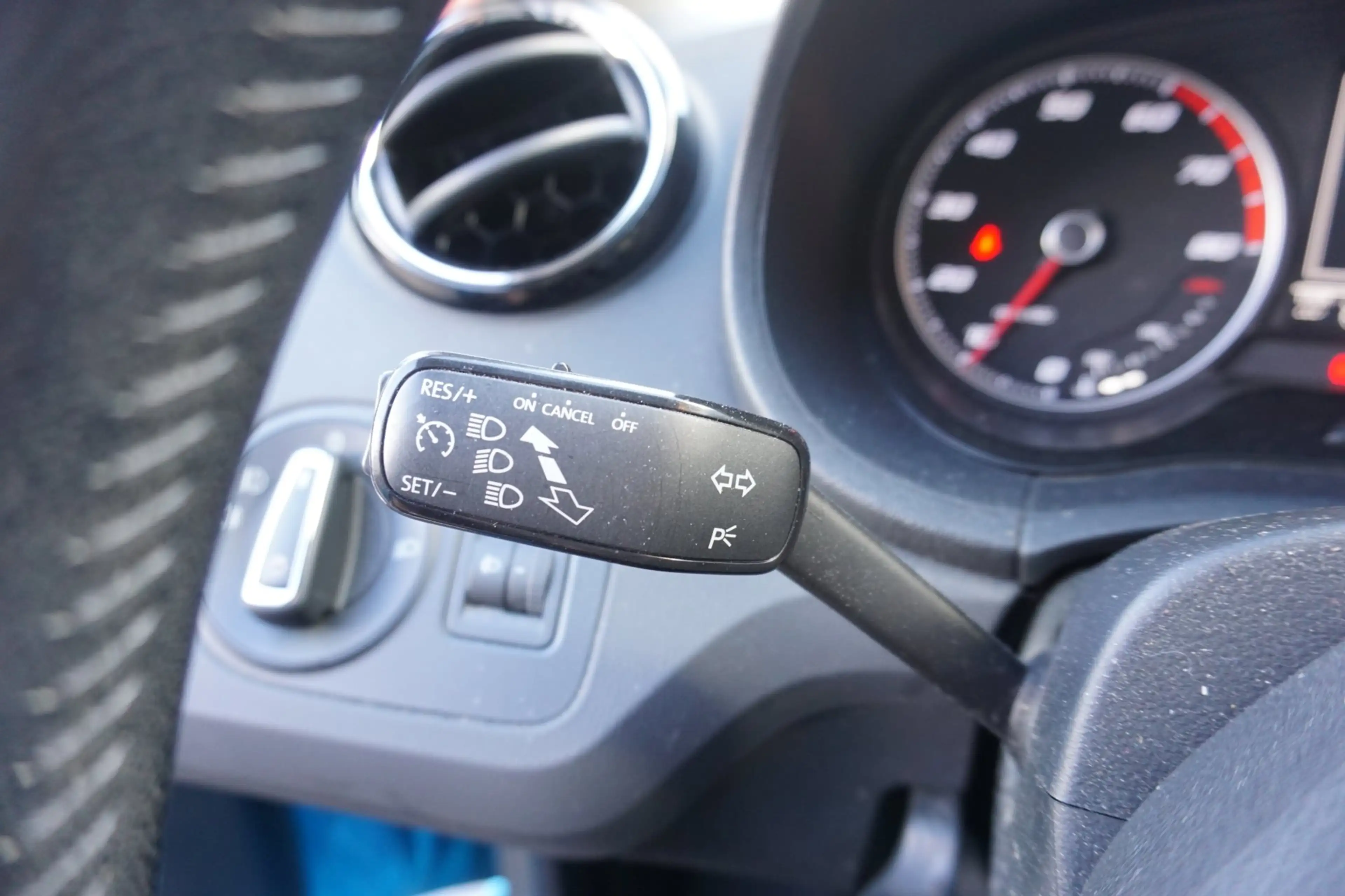 SEAT Ibiza 1.0 EcoTSI Style Connect — photo 8