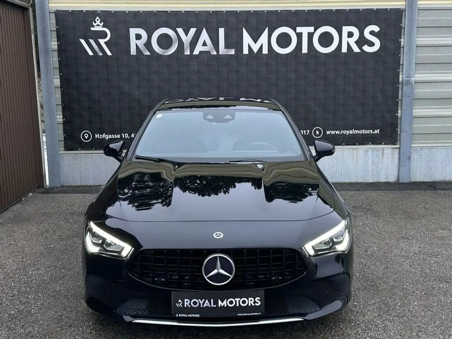 Mercedes-Benz CLA 180 d Schwarz - 2
