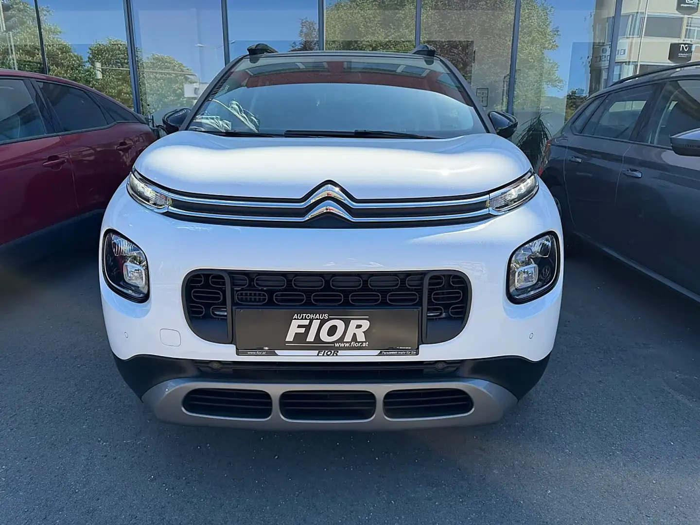 Citroen C3 Aircross PureTech130 S&S EAT6 Shine (G2737) Weiß - 2