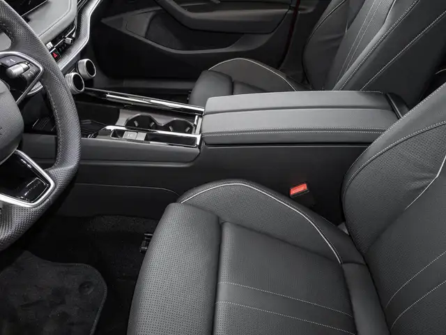 Skoda Superb view 12