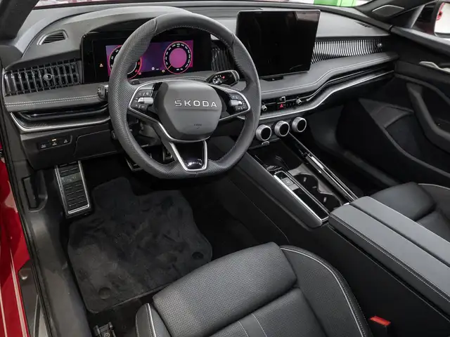 Skoda Superb view 6