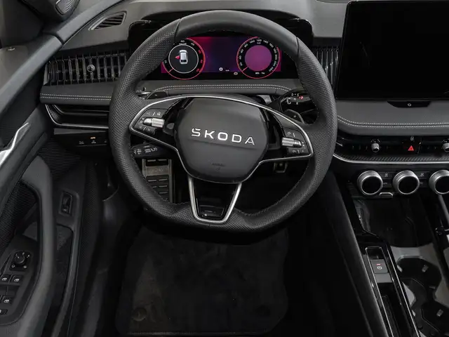 Skoda Superb view 8