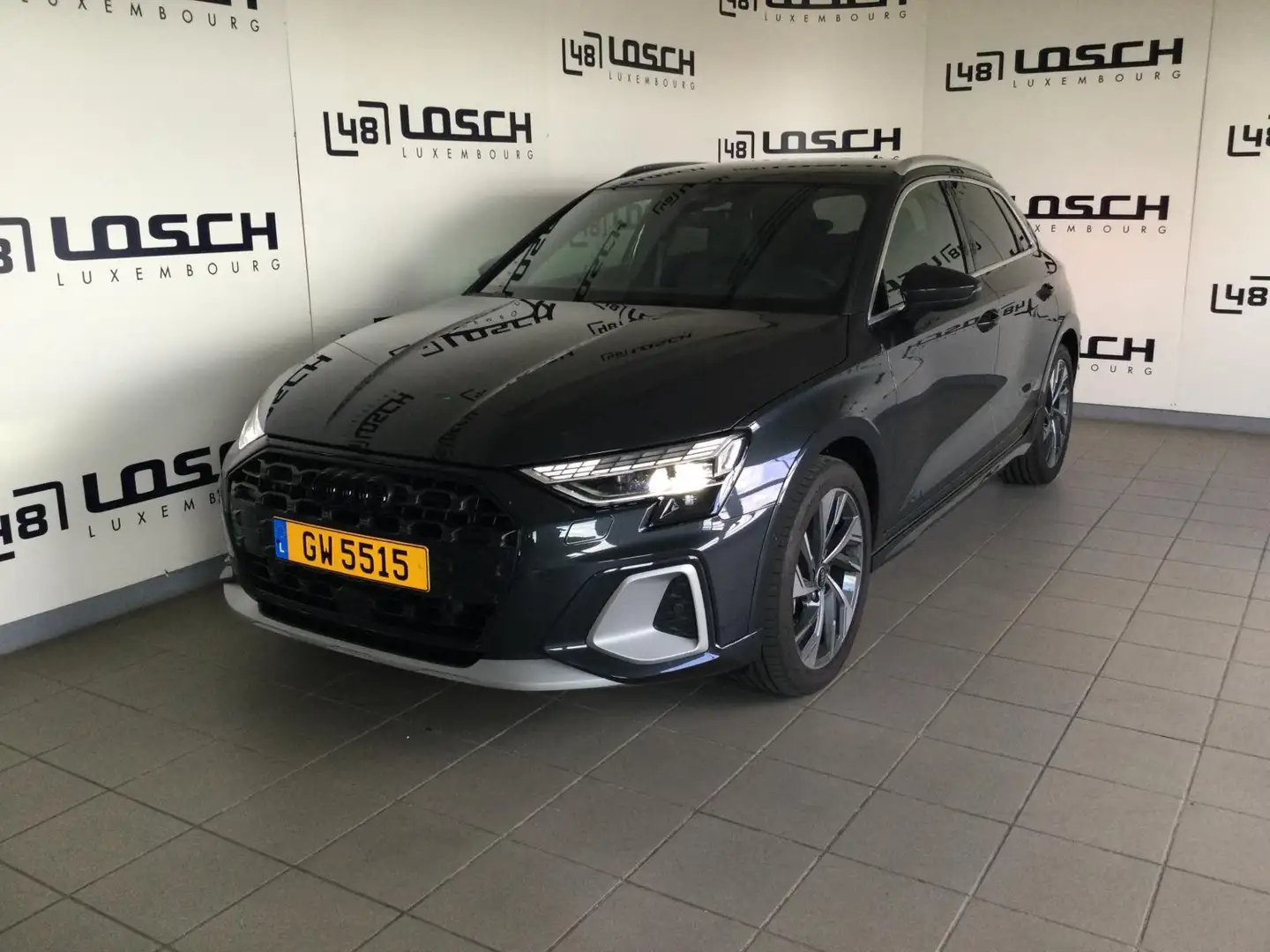 Audi A3 Allstreet Gris - 1