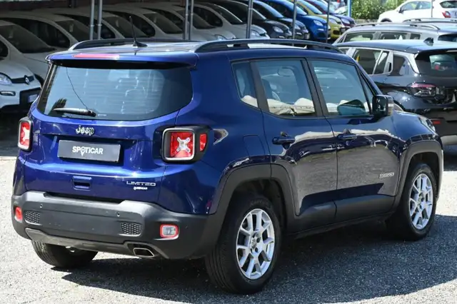 Jeep Renegade view 5