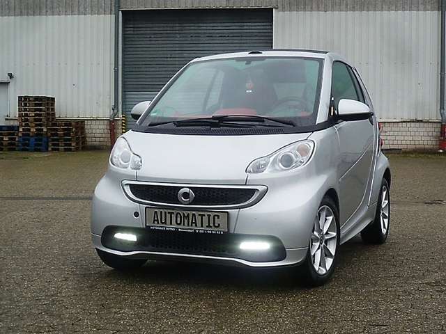Imagine smart forTwo Cabrio MHD Automatik Klima SHZ Servo top Zustand