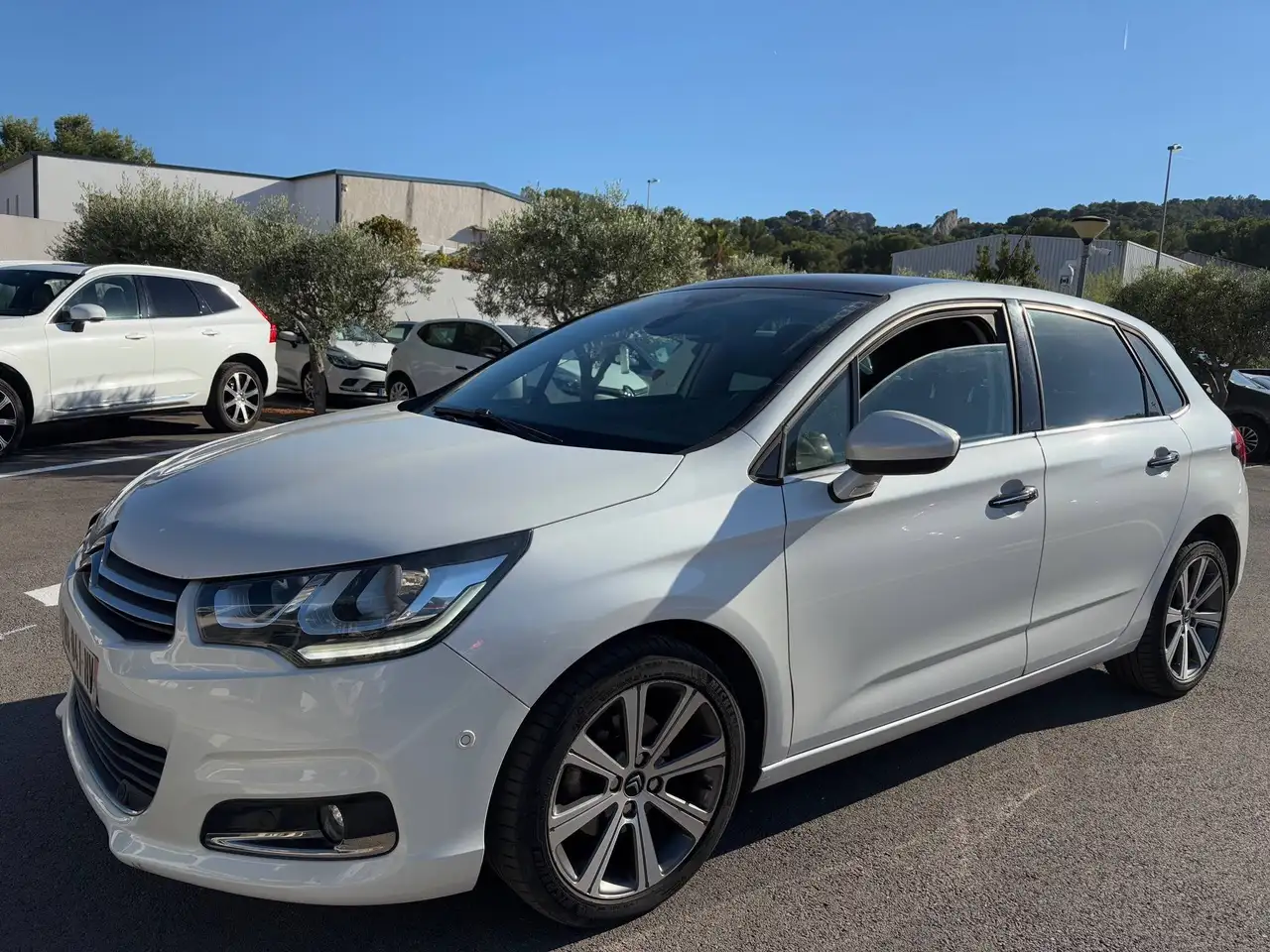 Citroen C4 II BlueHDi 120ch Shine S\\u0026amp;S EAT