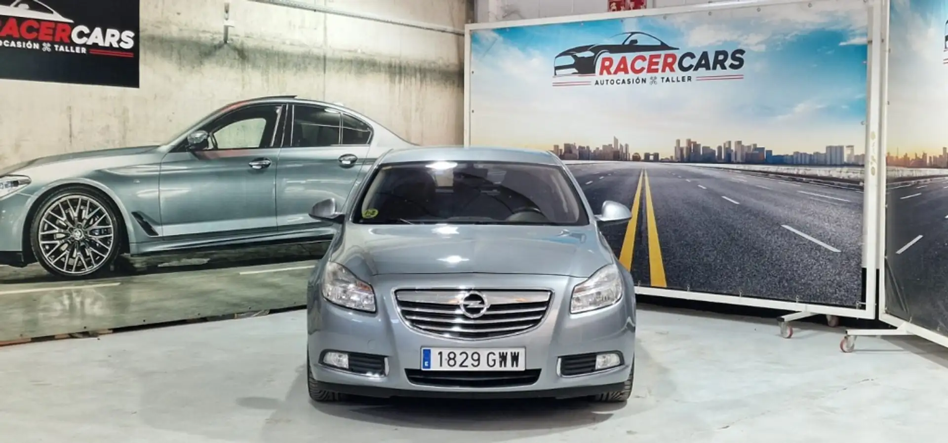 Opel Insignia 2.0CDTI EcoFlex Cosmo 130 Bleu - 2