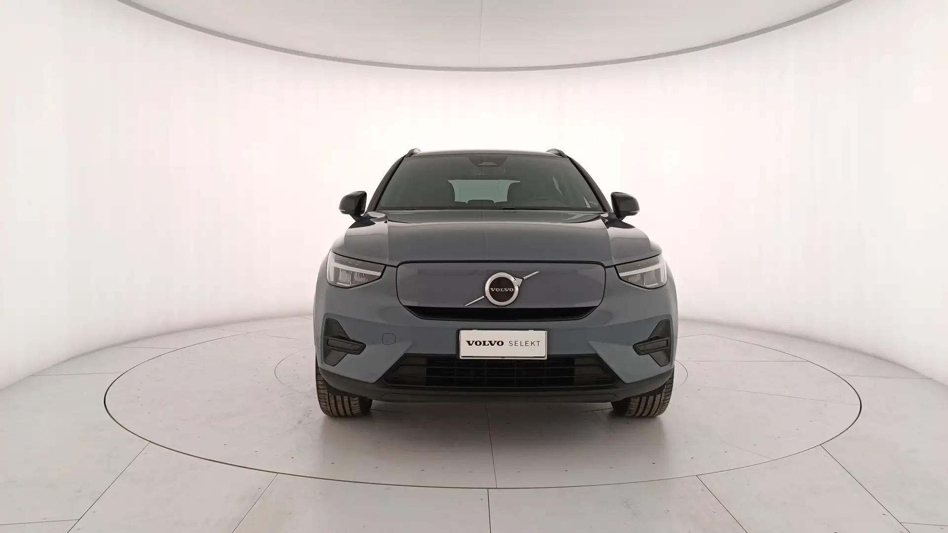 Volvo XC40 Core Recharge AUT Argento - 2