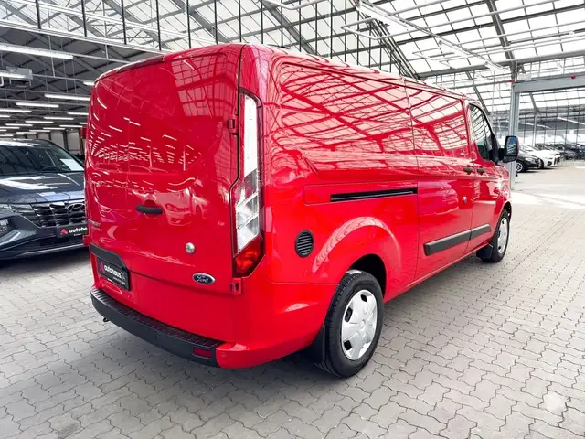 Ford Transit Custom view 5