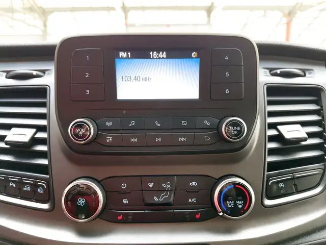 Ford Transit Custom view 12