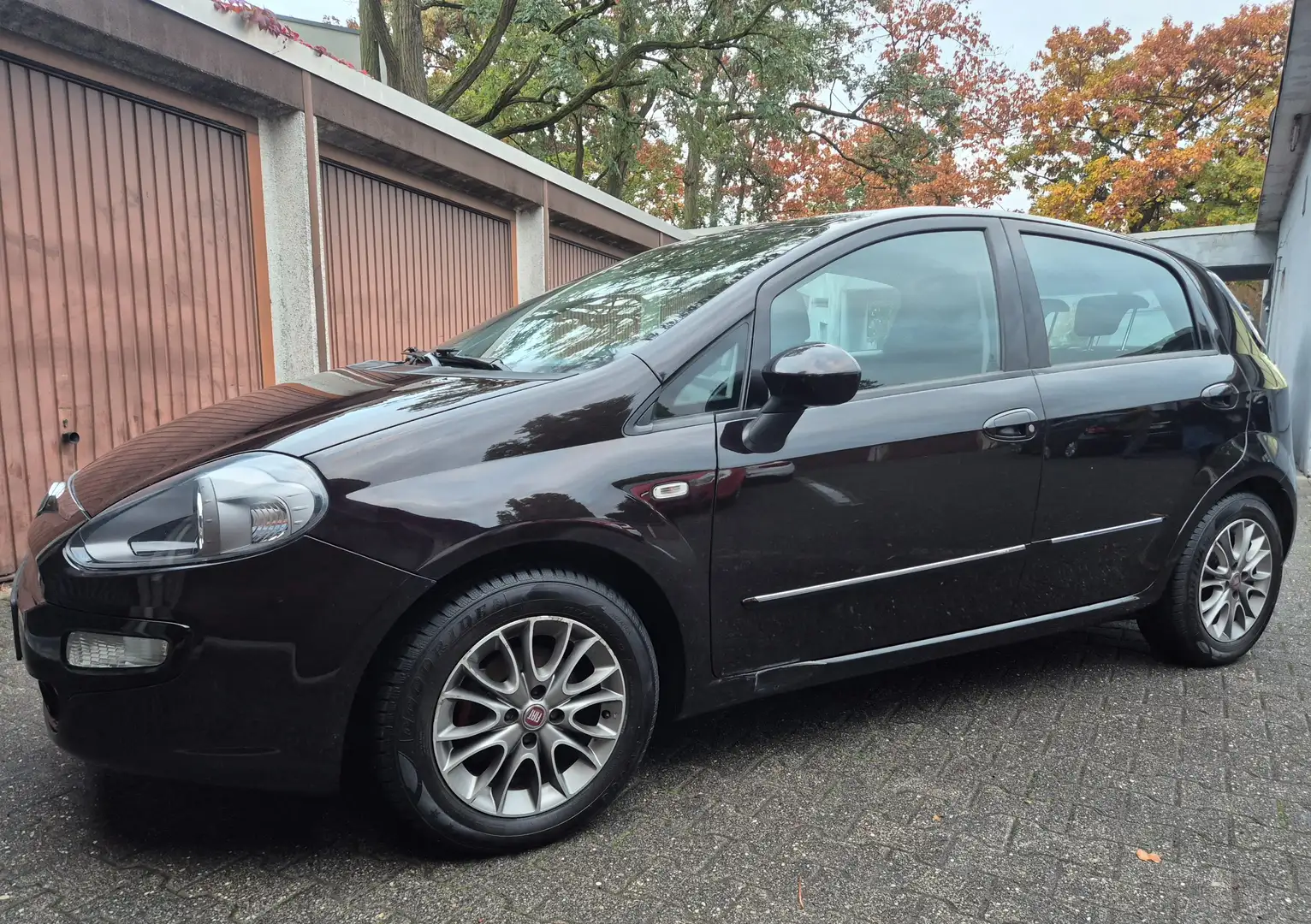Fiat Grande Punto 1.2 8V Active /LPG/Klima/AUX/ Negro - 2