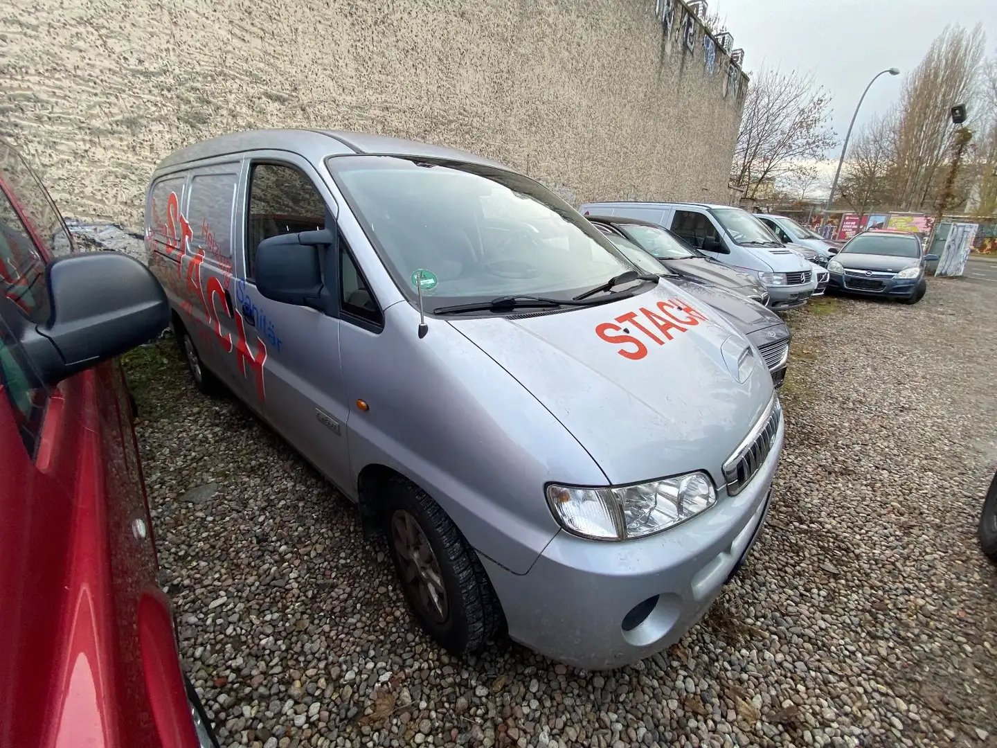 Hyundai H-1 Kasten srebrna - 2