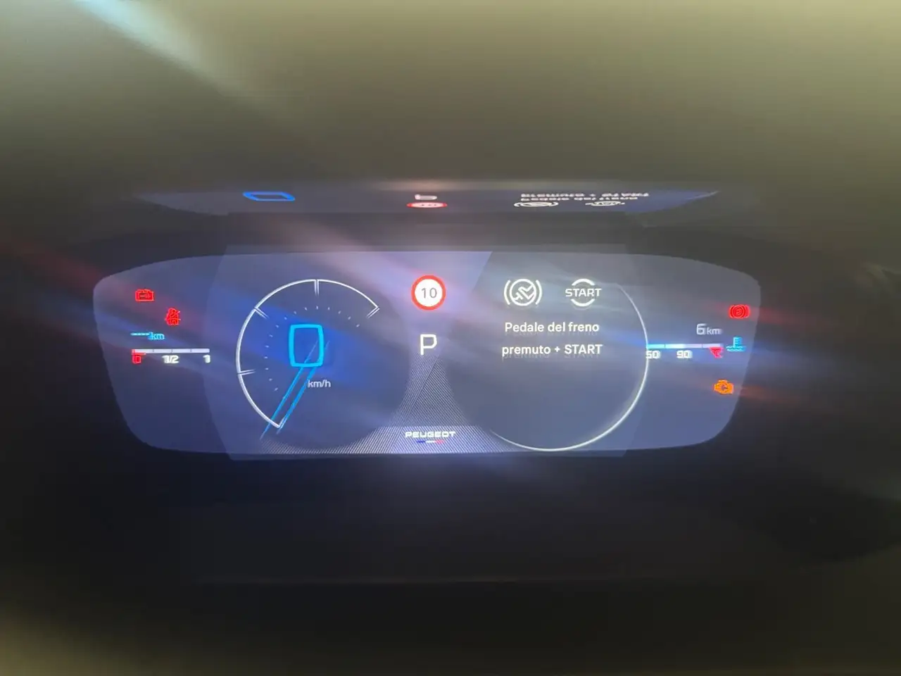 Peugeot 2008 Hybrid 145cv e-DCS6 GT auto 12