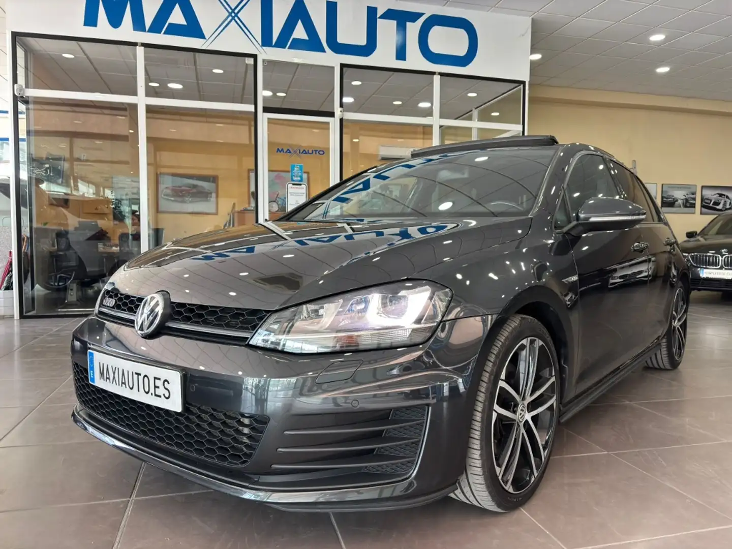 Volkswagen Golf 2.0TDI CR BMT GTD 184 Gris - 1