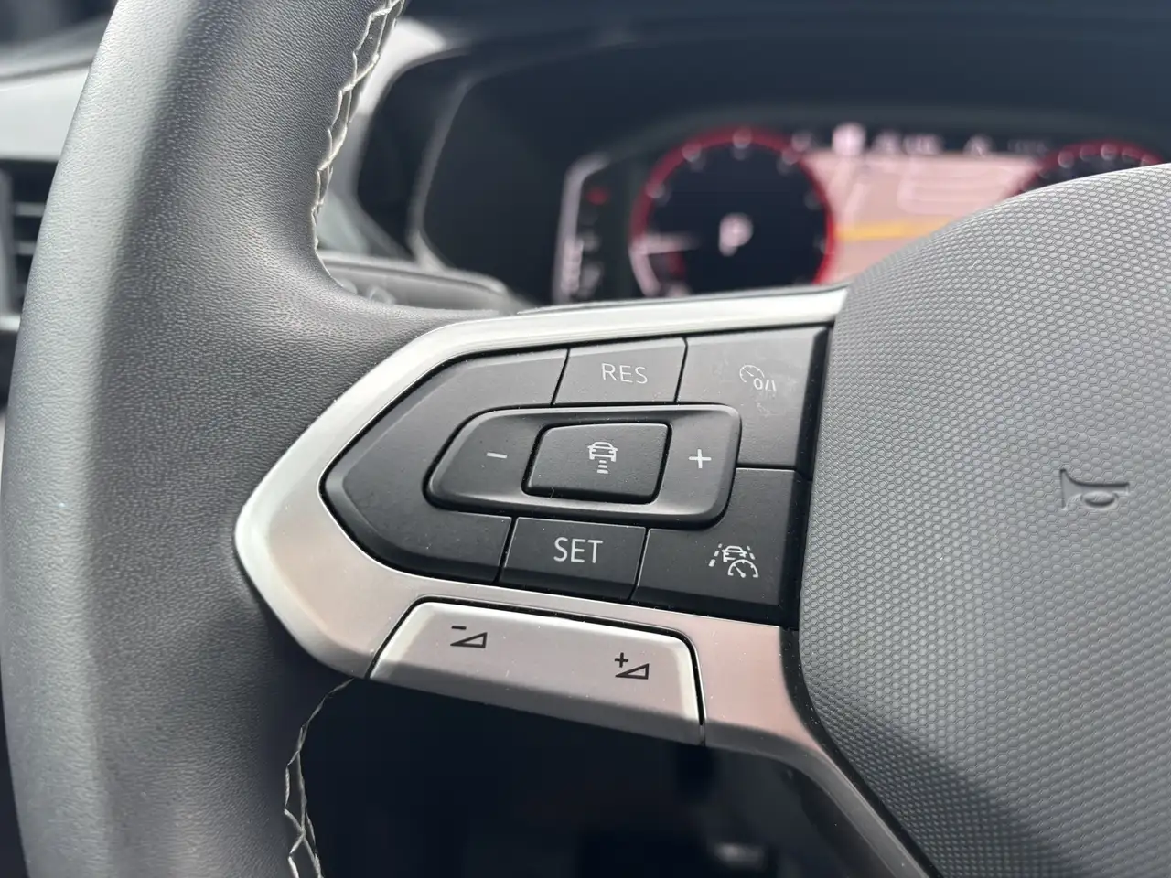Volkswagen Taos снимка Volkswagen Taos
