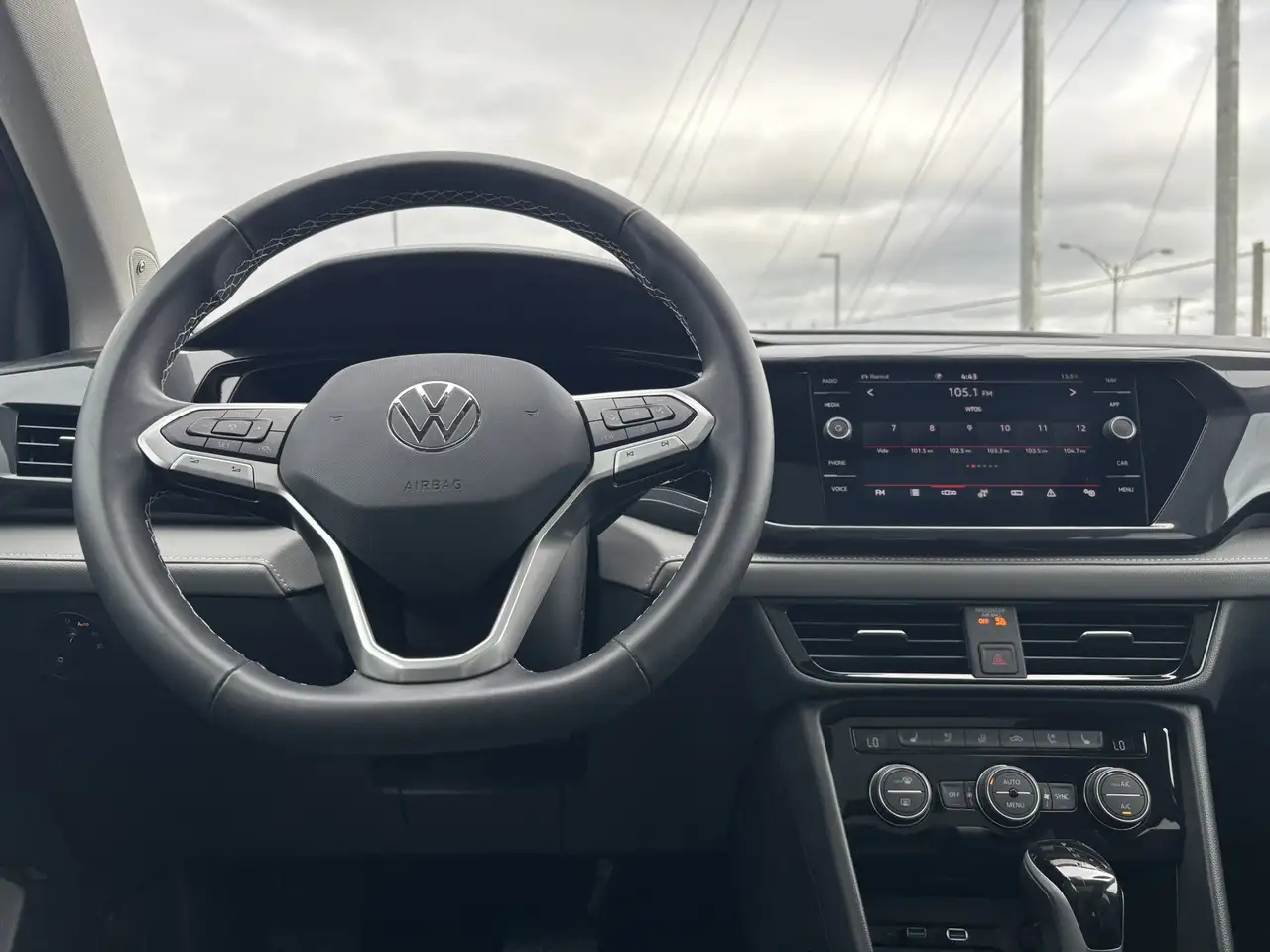 Volkswagen Taos снимка Volkswagen Taos