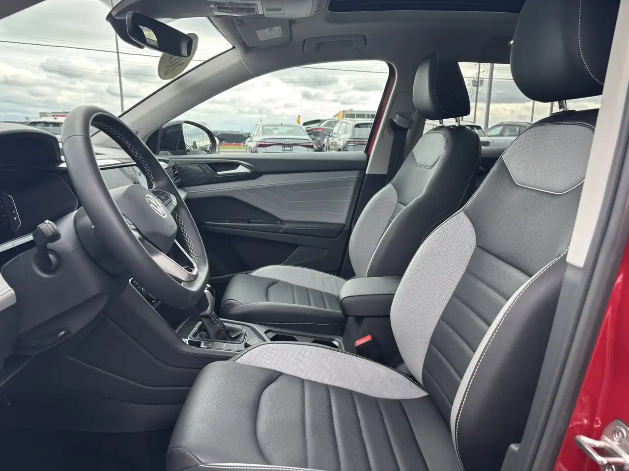 Volkswagen Taos снимка Volkswagen Taos