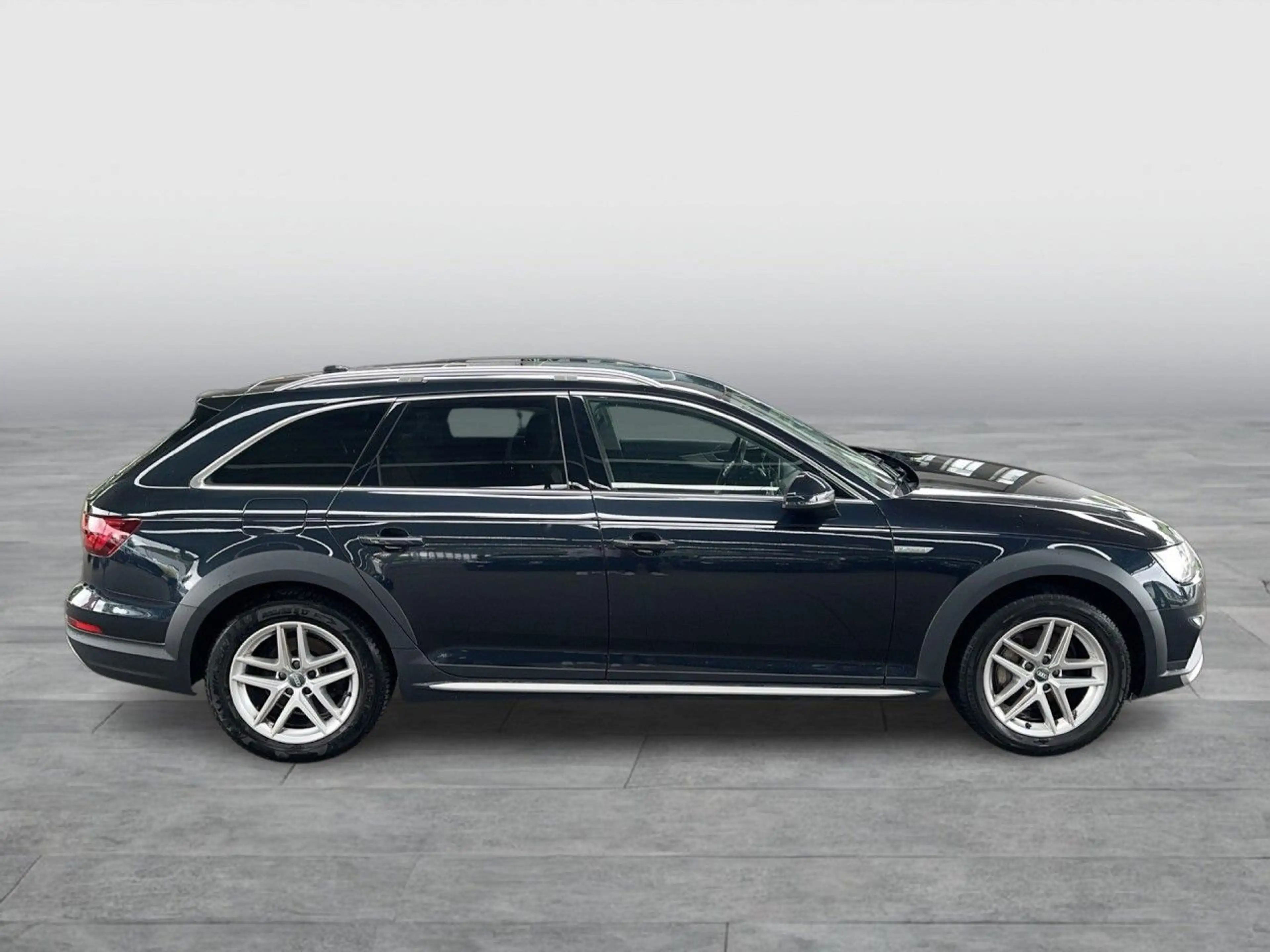 Audi A4 allroad quattro 3.0 TDI Panorama-Glasdach + MMI NAVI + AHK — photo 8