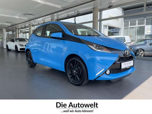 Imagine Toyota Aygo X -wave 1.0 NAVI GBA R-KAM KLIMA SCHIEBEDACH Klima