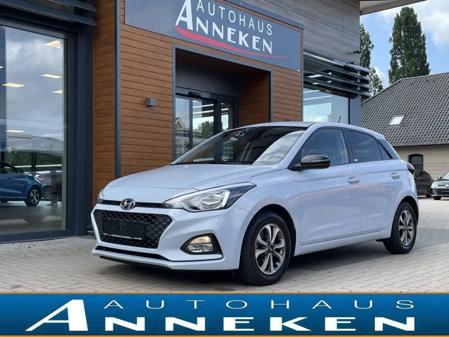 Hyundai i20 YES!*AppLink*Kamera*Sitzhzg*PDC*DAB*Tempomat Blau - 1