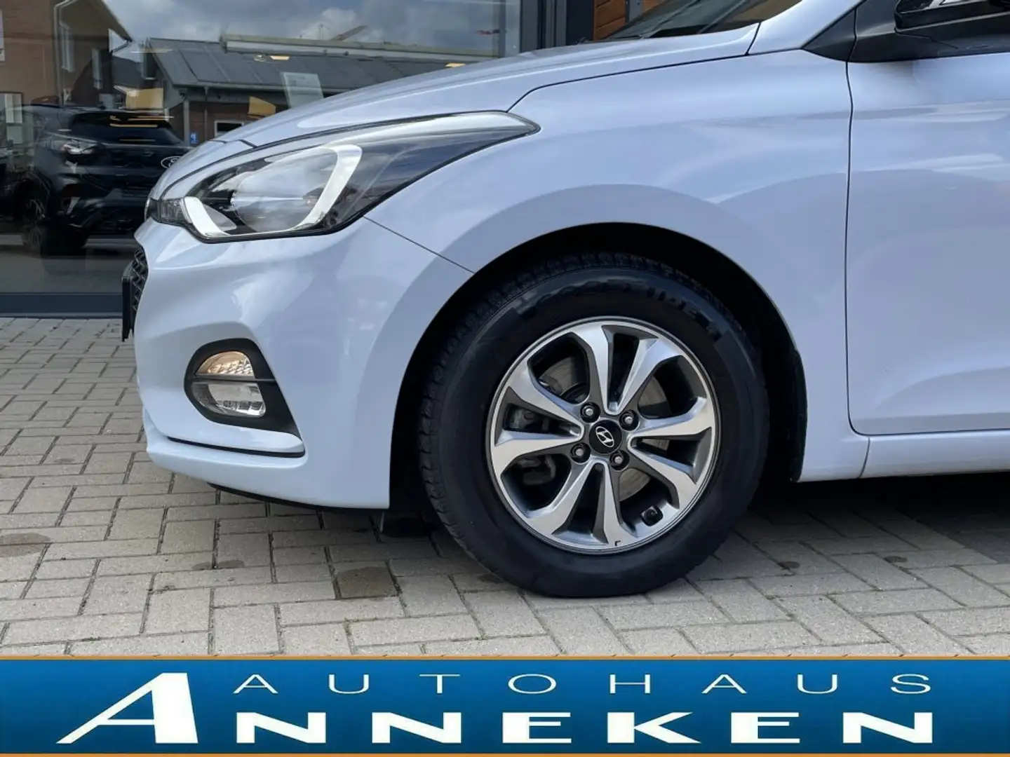 Hyundai i20 YES!*AppLink*Kamera*Sitzhzg*PDC*DAB*Tempomat Blau - 2