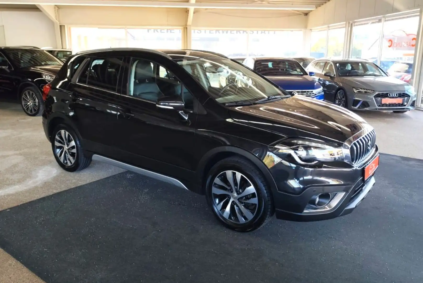 Suzuki SX4 S-Cross 4x4 *SHZ*NAV*PAN*LED*ACC*PDC*RK* Schwarz - 2