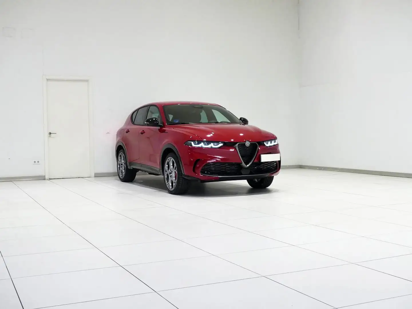 Alfa Romeo Tonale PHEV 1.3 280CV Q4 SPEC crvena - 2