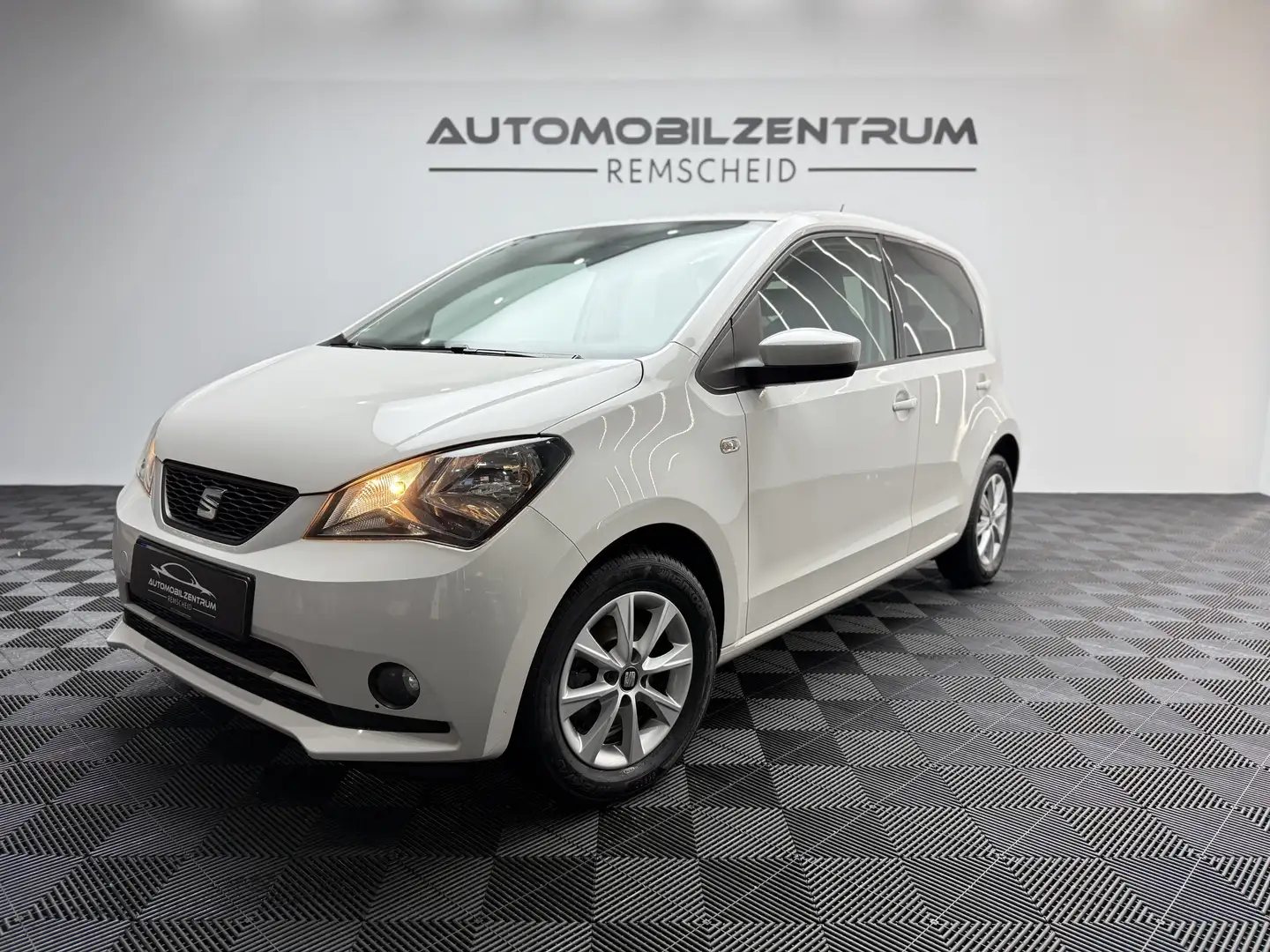 SEAT Mii Style*Automatik*AHK*Sitzheizung*Parksensor* - 1