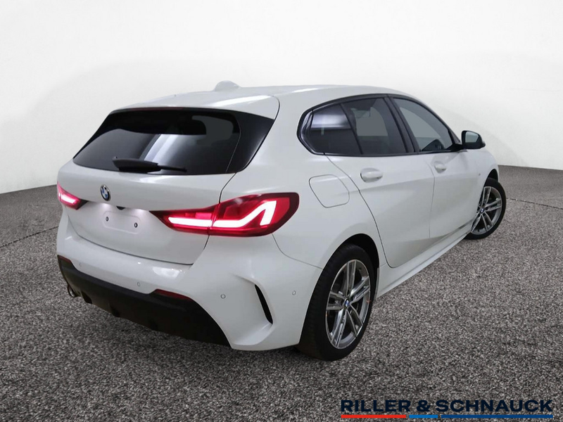 BMW 118 i M-Sport LED+NAVI+KAM+SHZG — photo 3