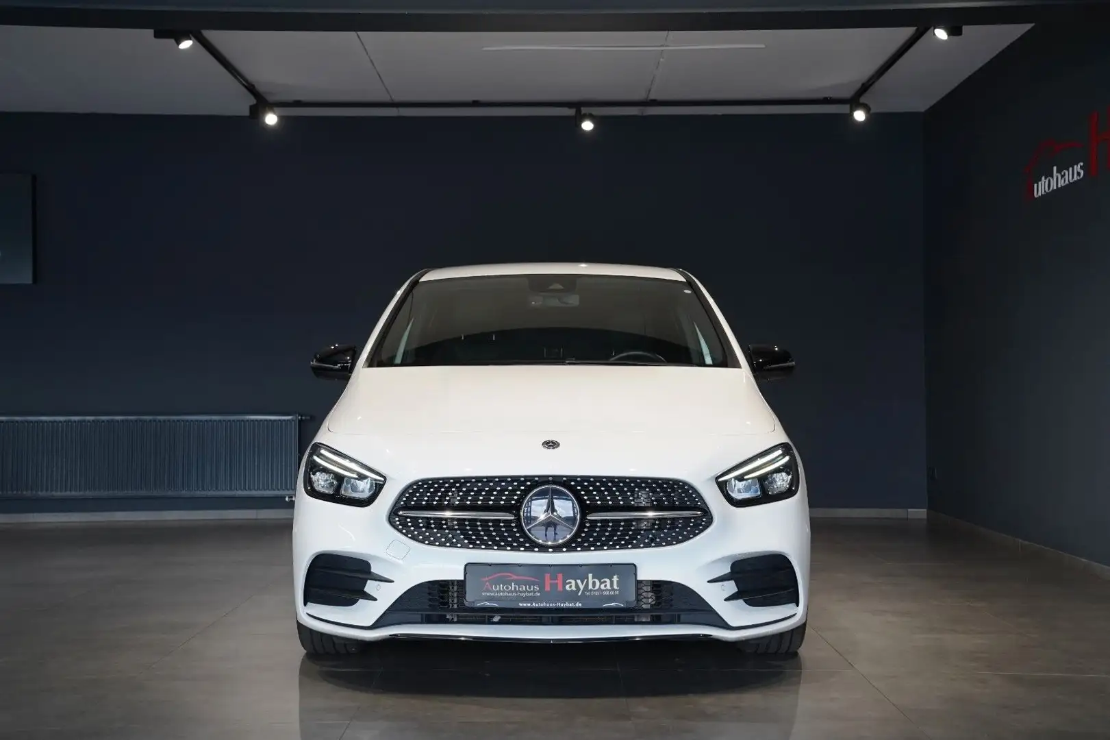 Mercedes-Benz B 200 AMG Night-MBUX WiDE-MBeam-RFK-Easy Pack Weiß - 2
